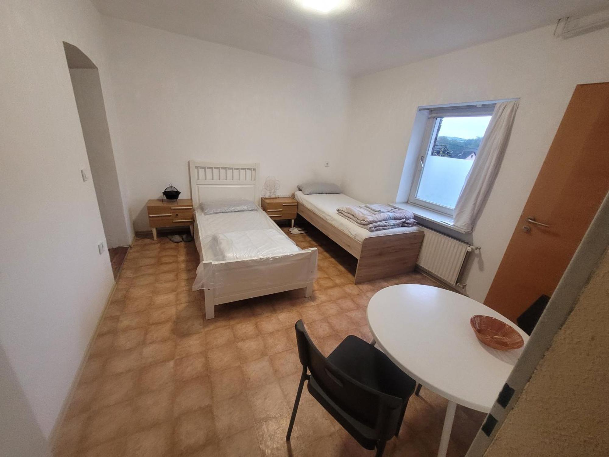 Monteurzimmer/Ferienwohnung/Pension Зиген Екстериор снимка